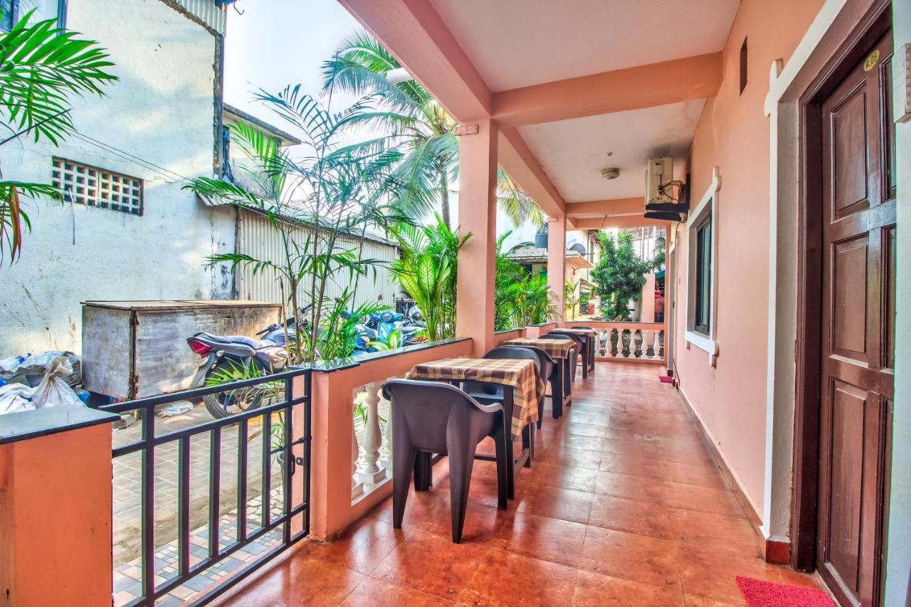 Stanleys Guest House Бага Екстериор снимка