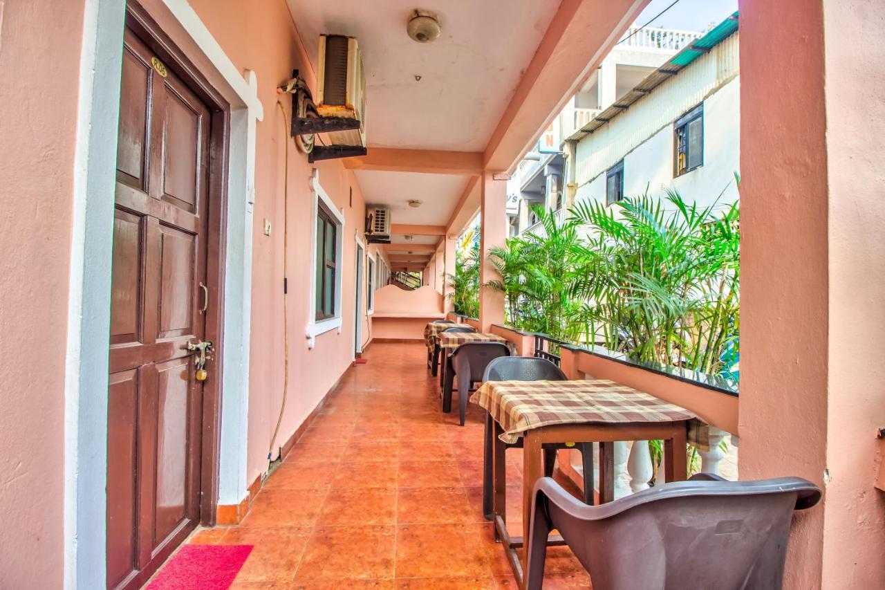 Stanleys Guest House Бага Екстериор снимка